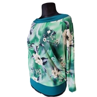 Zielona bluzka kimono z marszczonym dekoltem - wzór w kwiaty